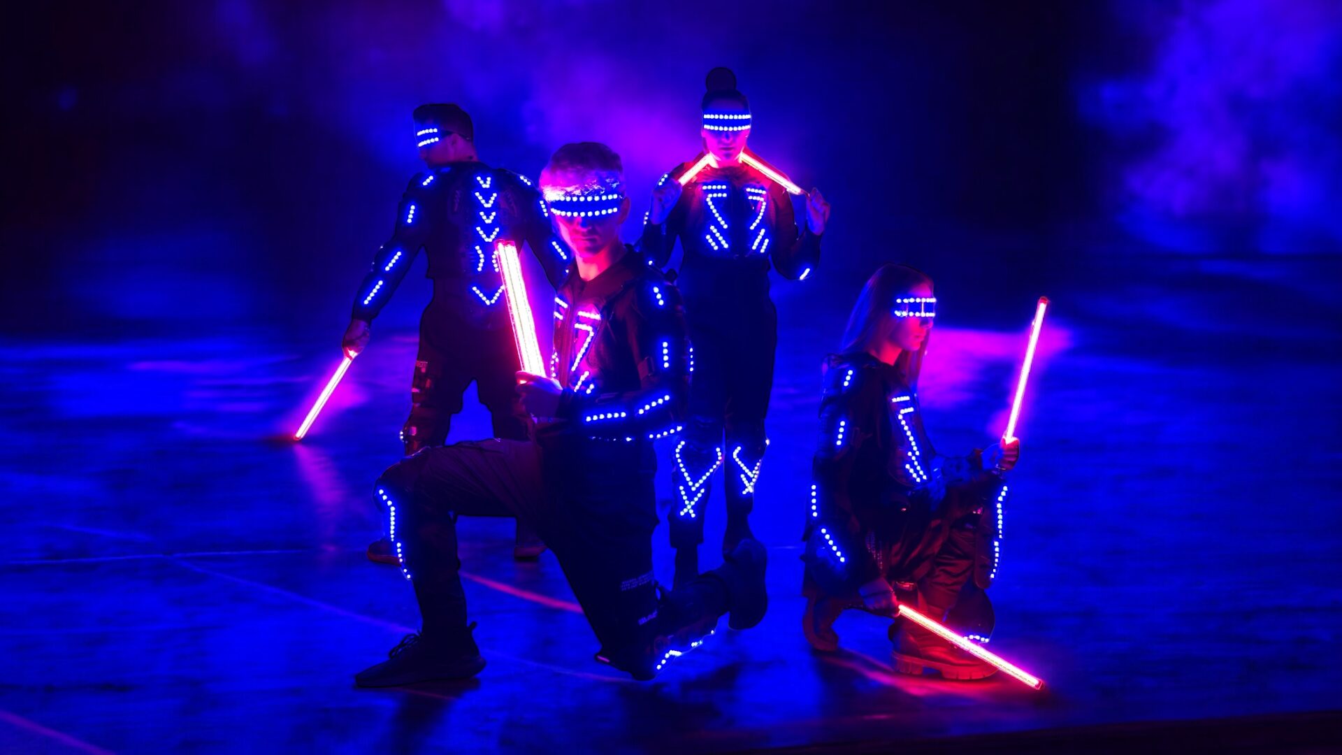 LED COSTUMES SHOW